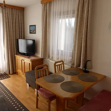 Апартаменты Haus Suedblick Зеефельд в Тироле